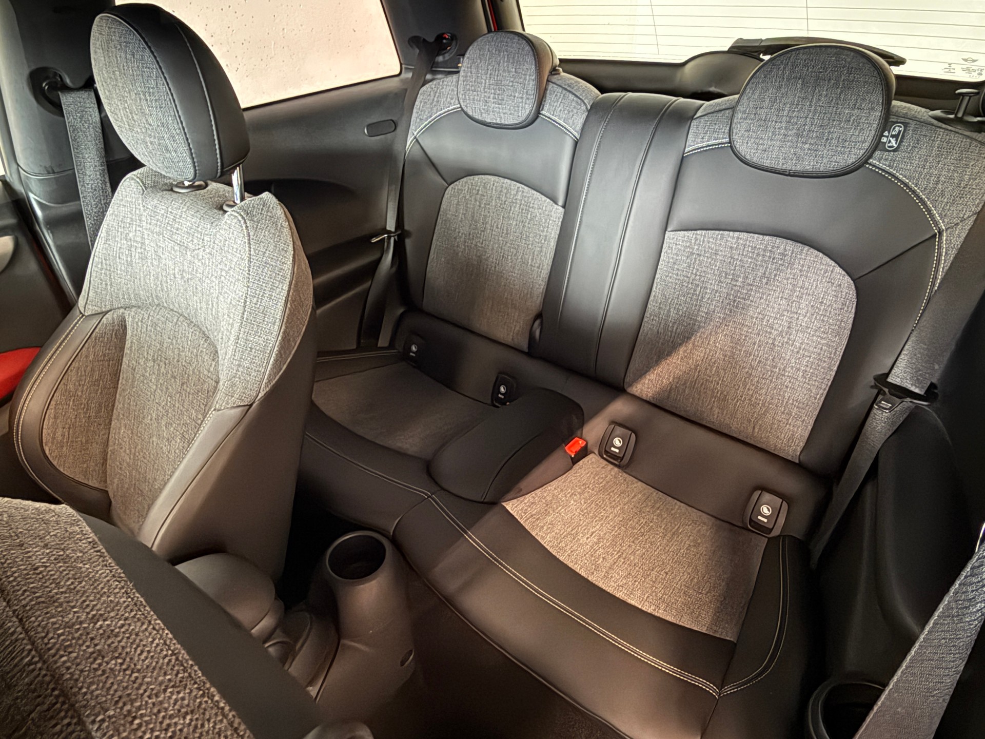 MINI COOPER S | HANDSCHALTUNG | OZ FELGEN | SPORTAUSPUFF | SPORTFAHRWERK | JÄHRLICHER SERVICE-image-11