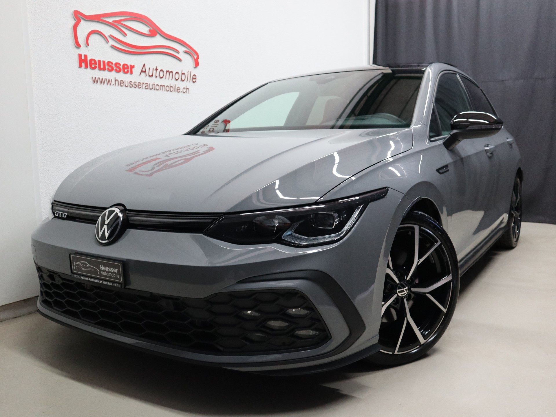 VW Golf 2.0 TDI GTD DSG - Panorama - Leder - Harman/Kardon - Head-Up - AHK - Kamera - 200 PS-image-0