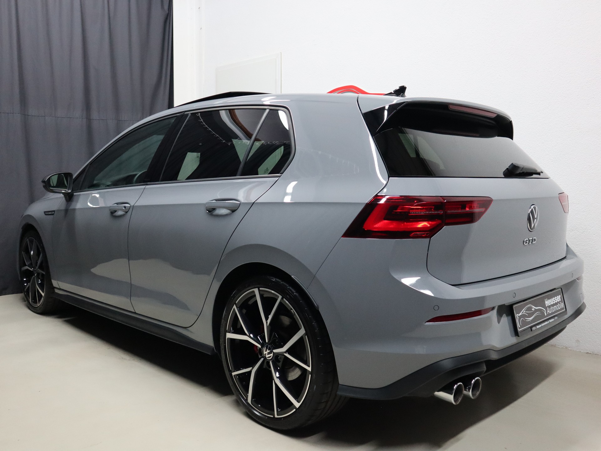 VW Golf 2.0 TDI GTD DSG - Panorama - Leder - Harman/Kardon - Head-Up - AHK - Kamera - 200 PS-image-3