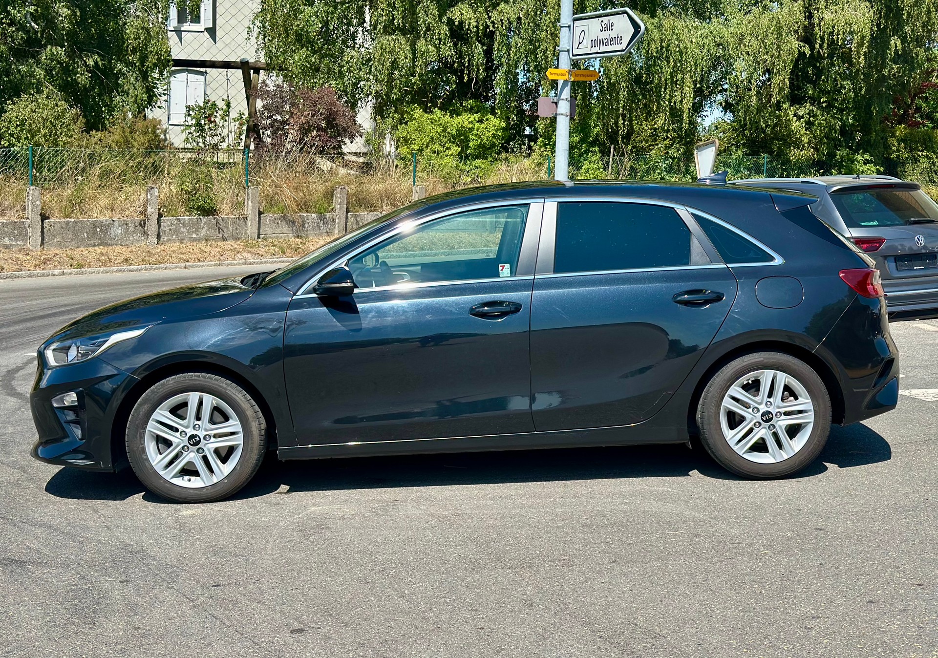 KIA Ceed 1.0 T-GDi Trend-image-5