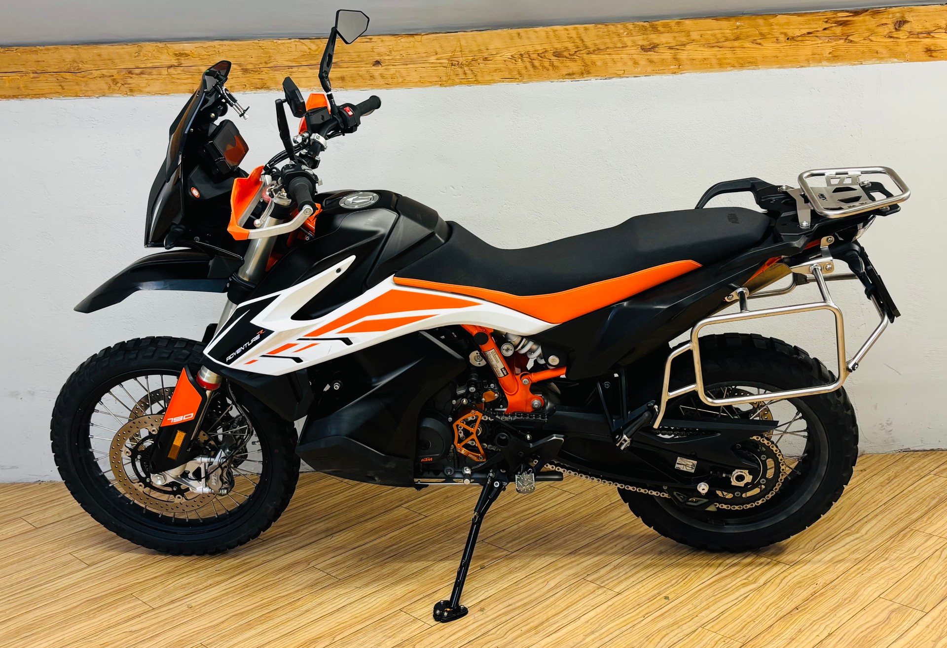 KTM 790 Adventure ABS-showroom-element-1