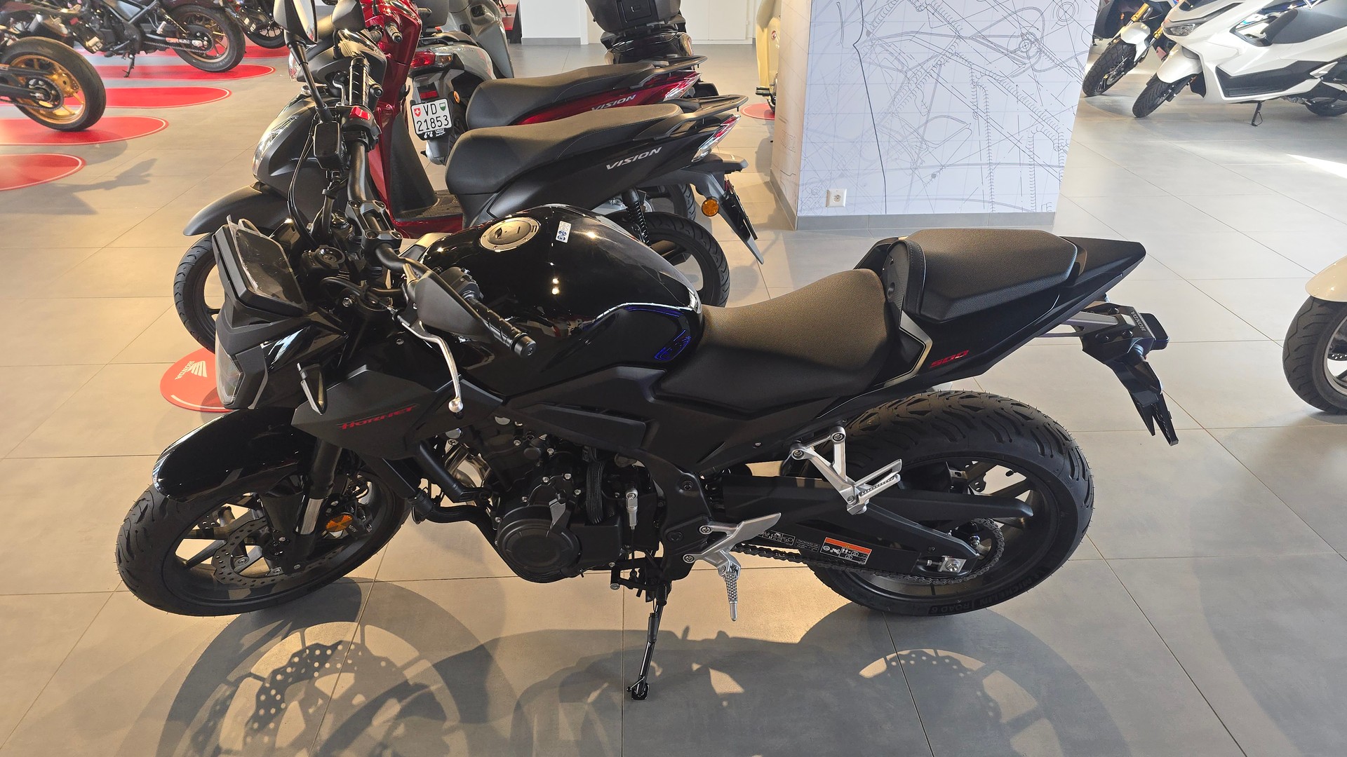 HONDA CB 500 Hornet E-Clutch-image-6