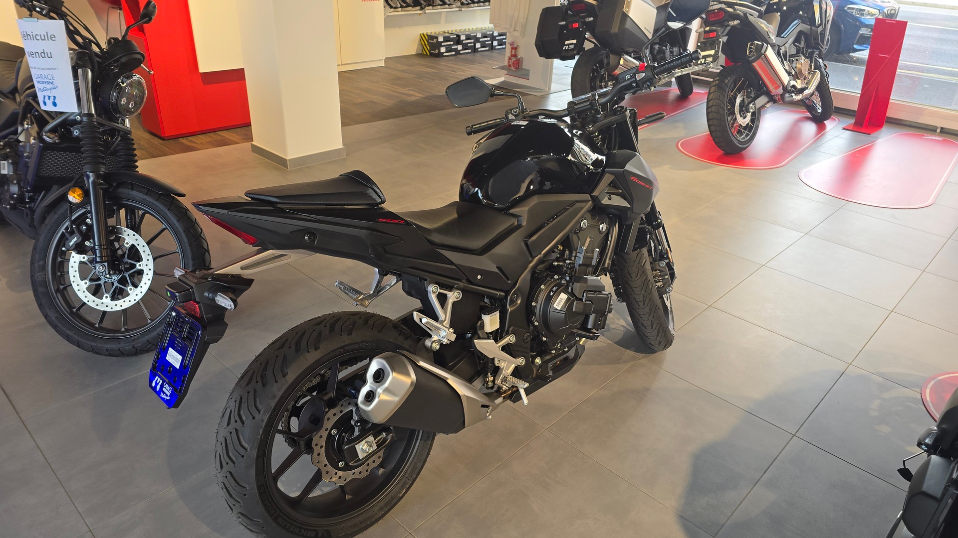 HONDA CB 500 Hornet E-Clutch-image-3