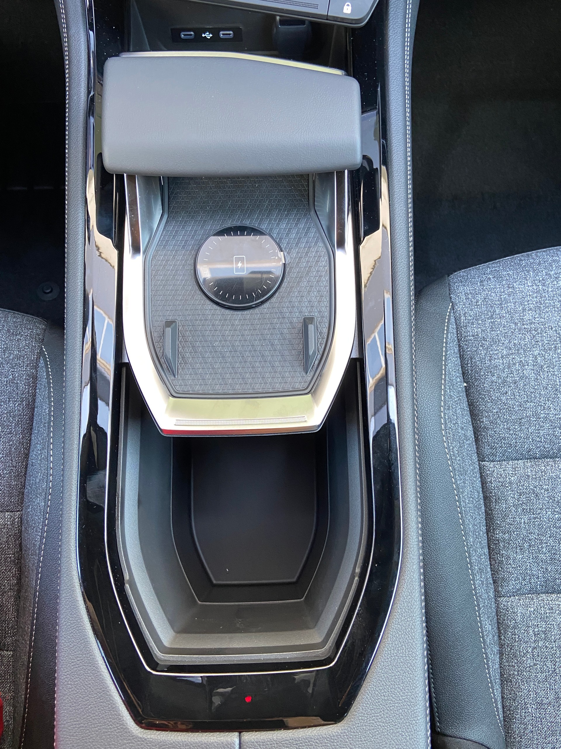 RENAULT Espace 1.2 E-Tech 200 Techno 7-Sitze-image-14