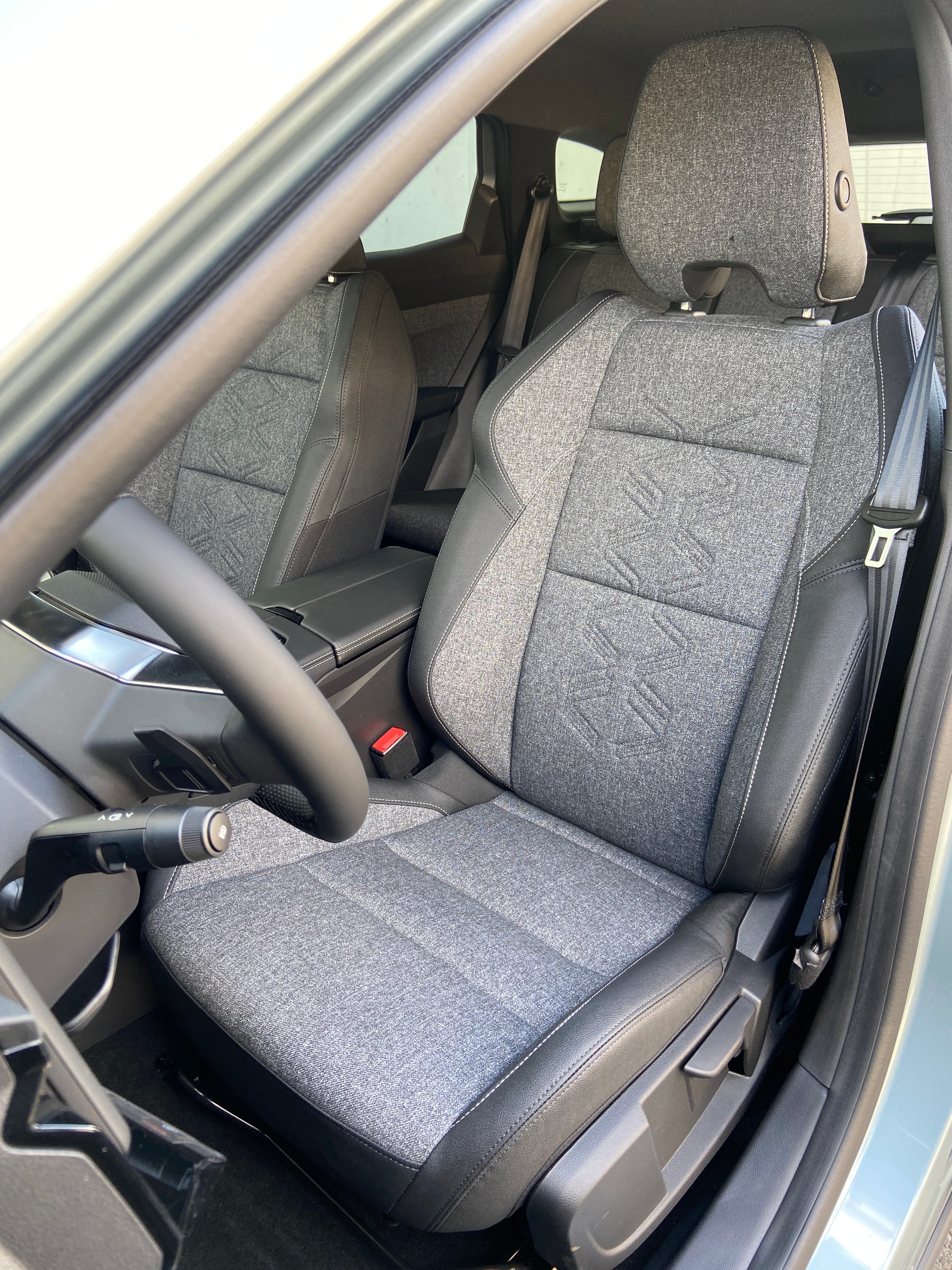 RENAULT Espace 1.2 E-Tech 200 Techno 7-Sitze-image-6