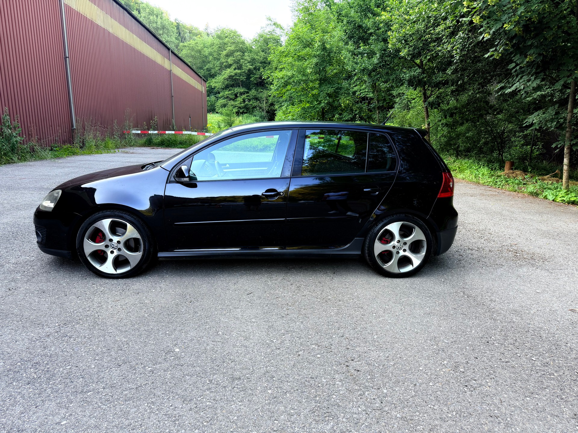 VW Golf 2.0 TFSI GTI-image-2