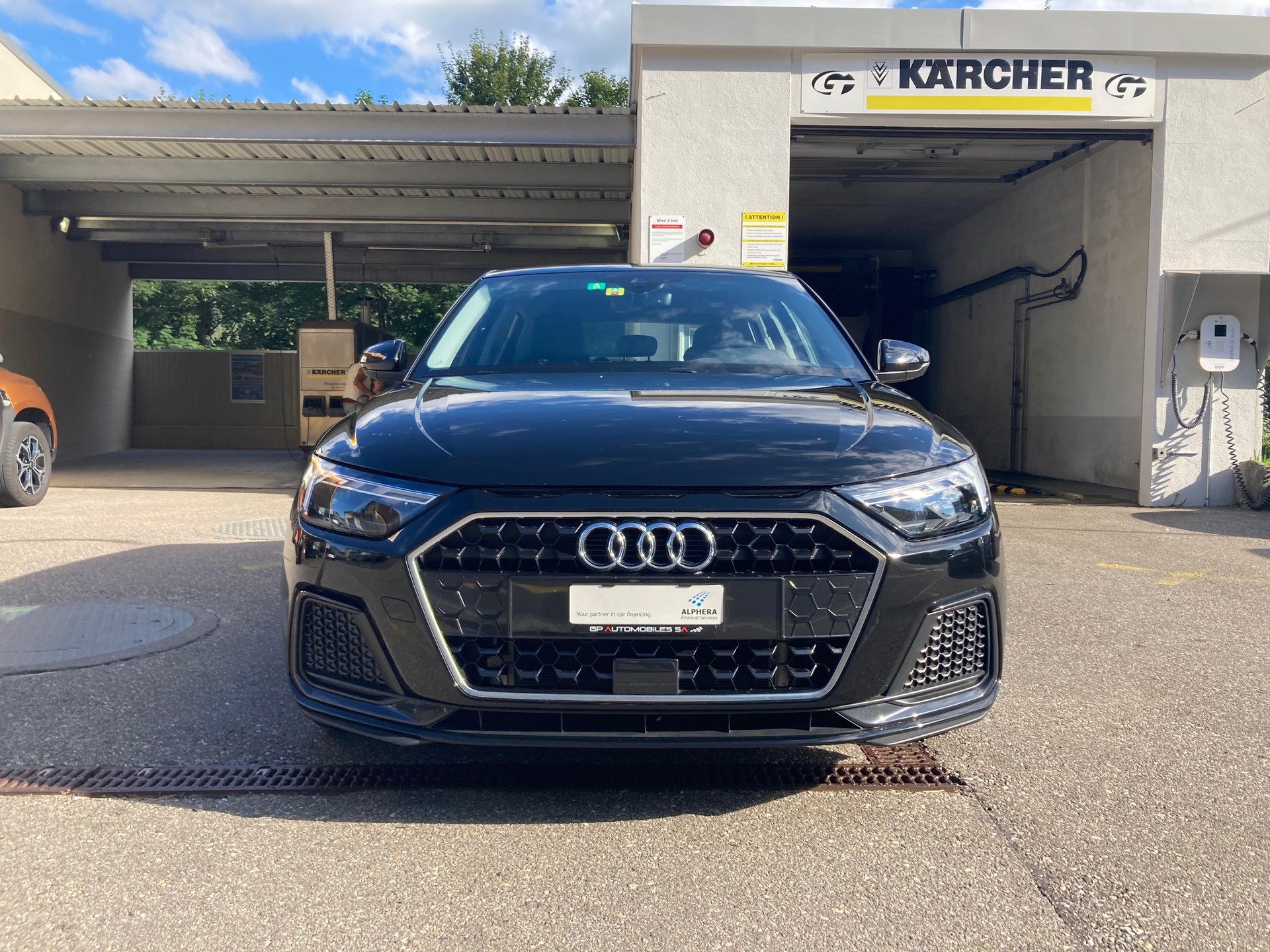 AUDI A1 30 TFSI Attraction-image-1