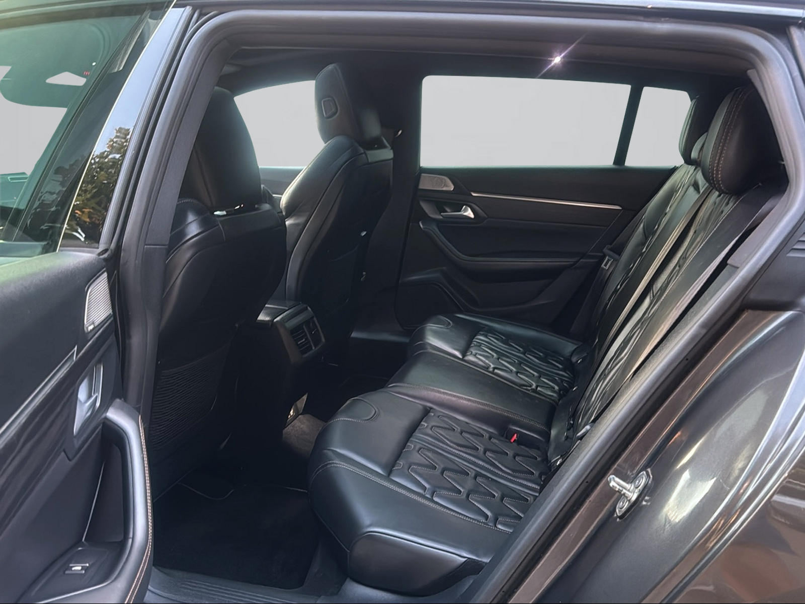 PEUGEOT 508 SW 1.6 Pure Tech GT EAT8-image-12