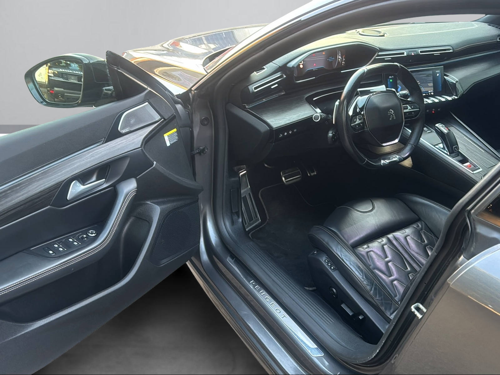 PEUGEOT 508 SW 1.6 Pure Tech GT EAT8-image-10