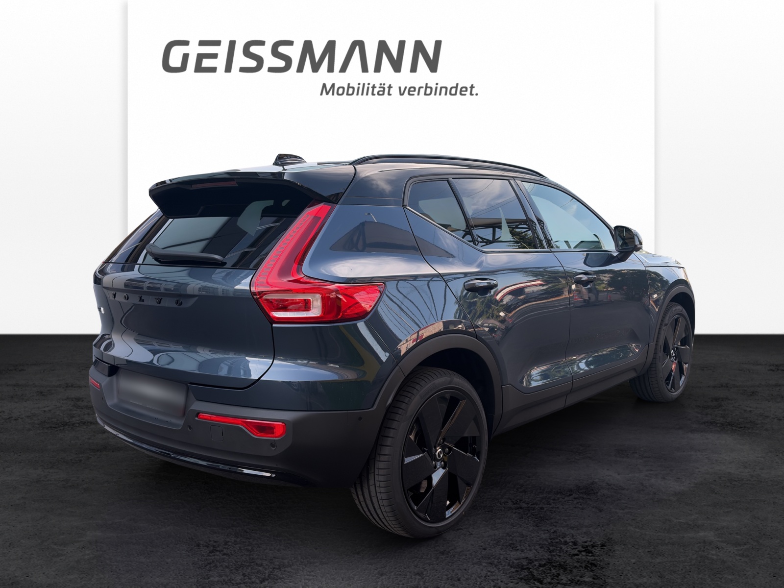 VOLVO EX40 Twin Black Edition AWD-image-4