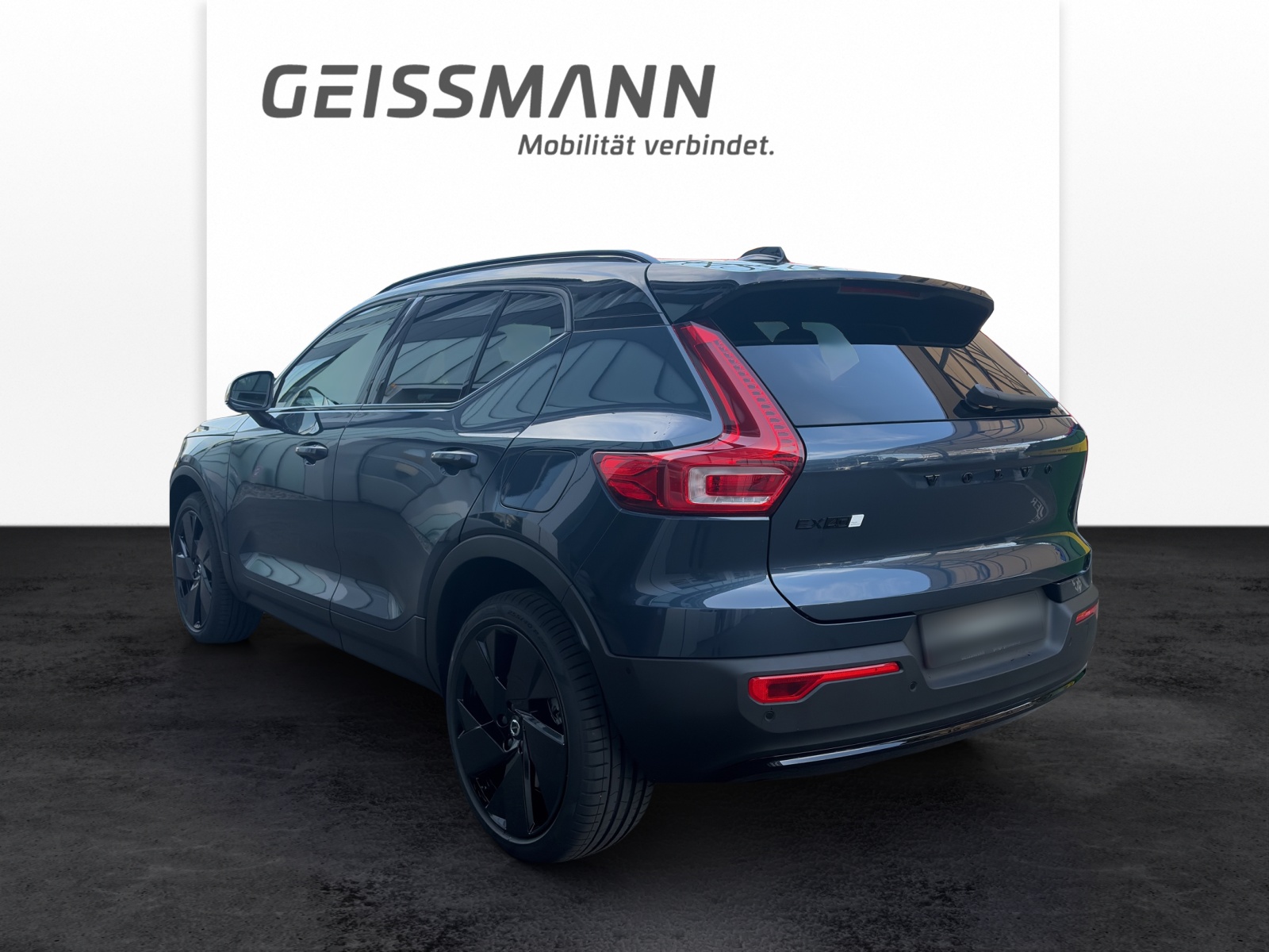 VOLVO EX40 Twin Black Edition AWD-image-5