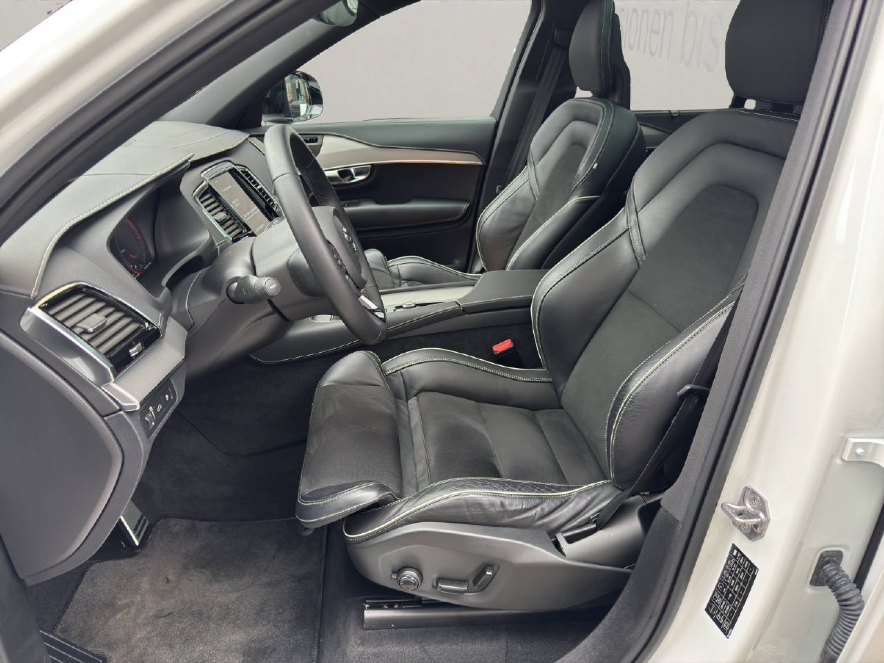 VOLVO XC90 2.0 T8 TE Inscription Expression 7P. eAWD-image-5