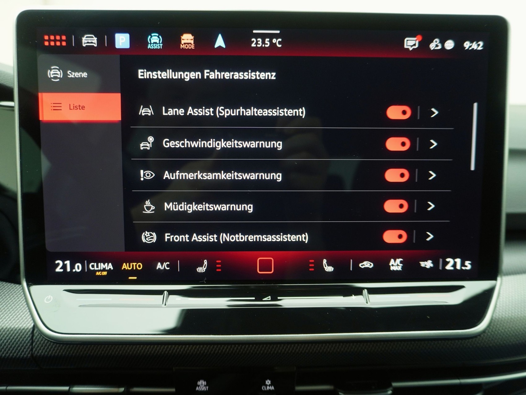 VW Golf 8.5 2.0 TSI DSG R Black Edition 4Motion **VW Werksgarantie bis 10/2030**-image-24
