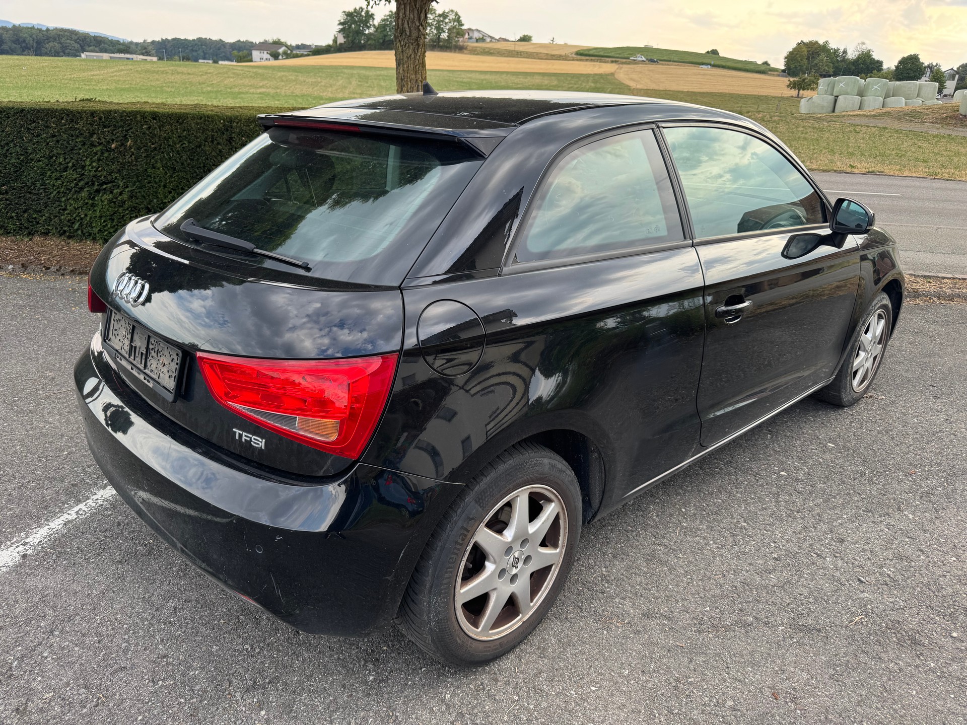 AUDI A1 1.2 TFSI Attraction-image-4