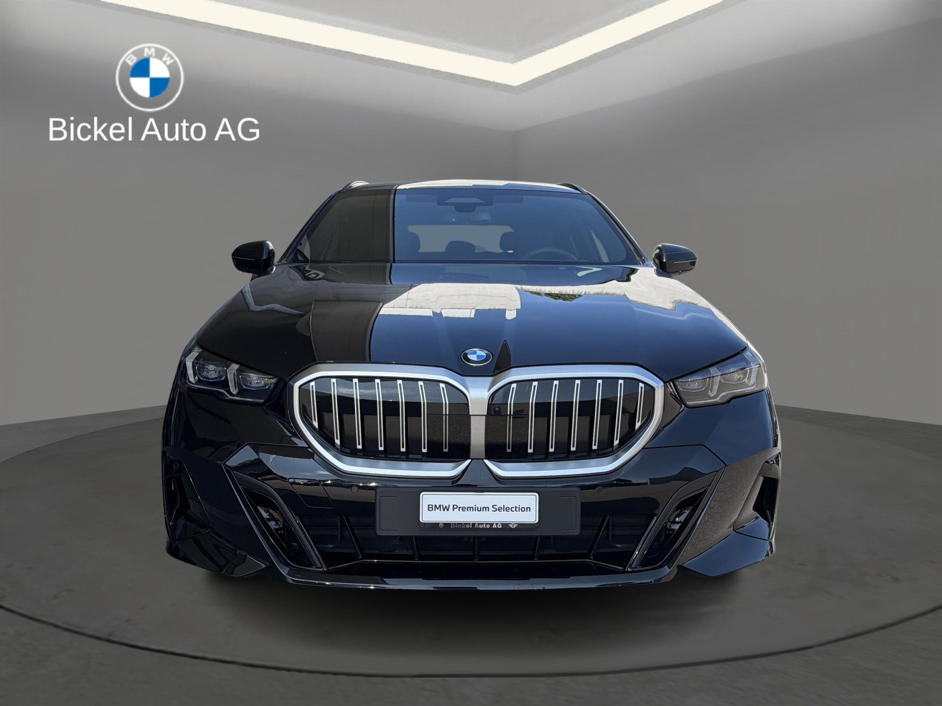 BMW 520d xDr 48V Tour M Sport-image-4
