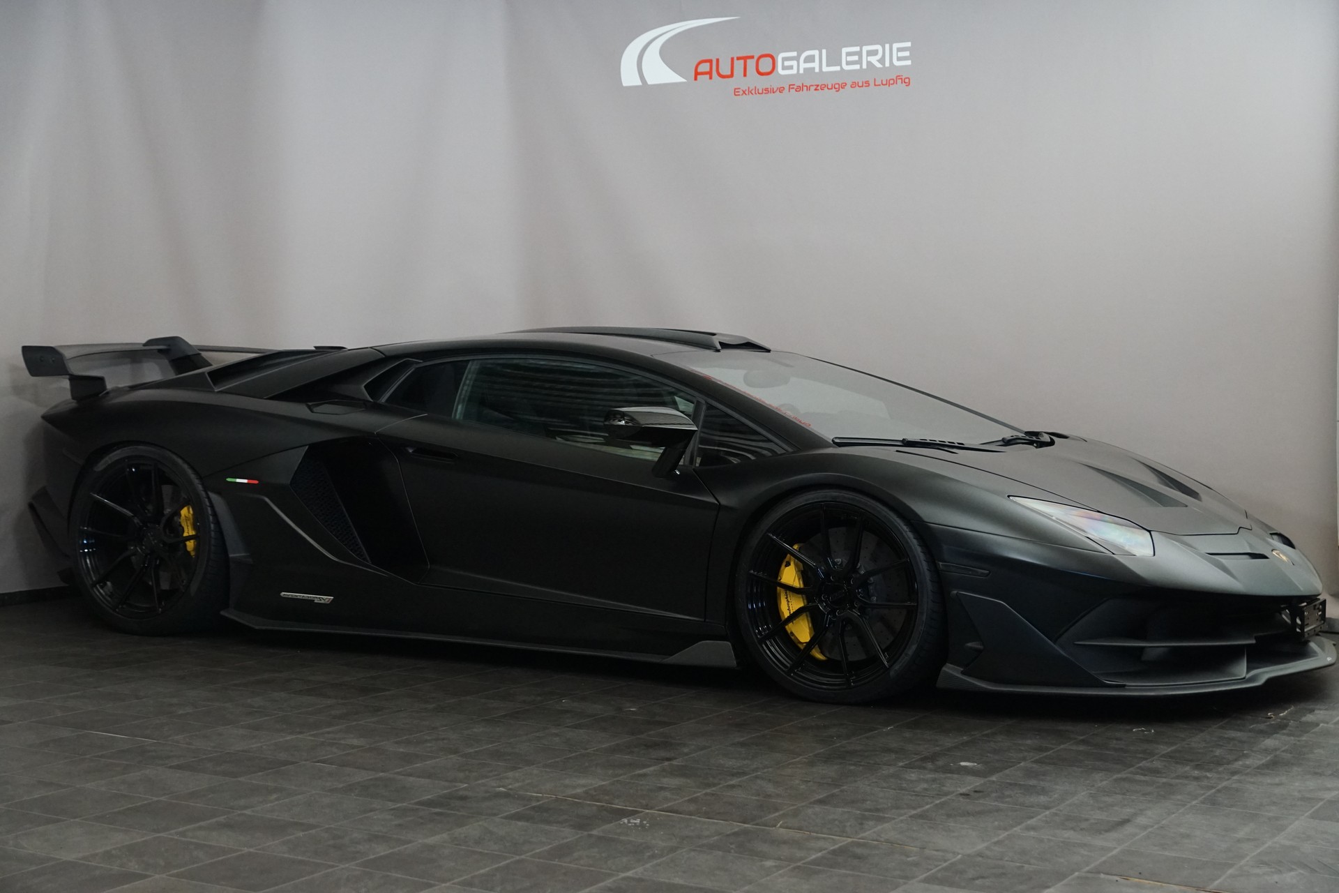 LAMBORGHINI Aventador LP700-4 Coupé E-Gear-image-3