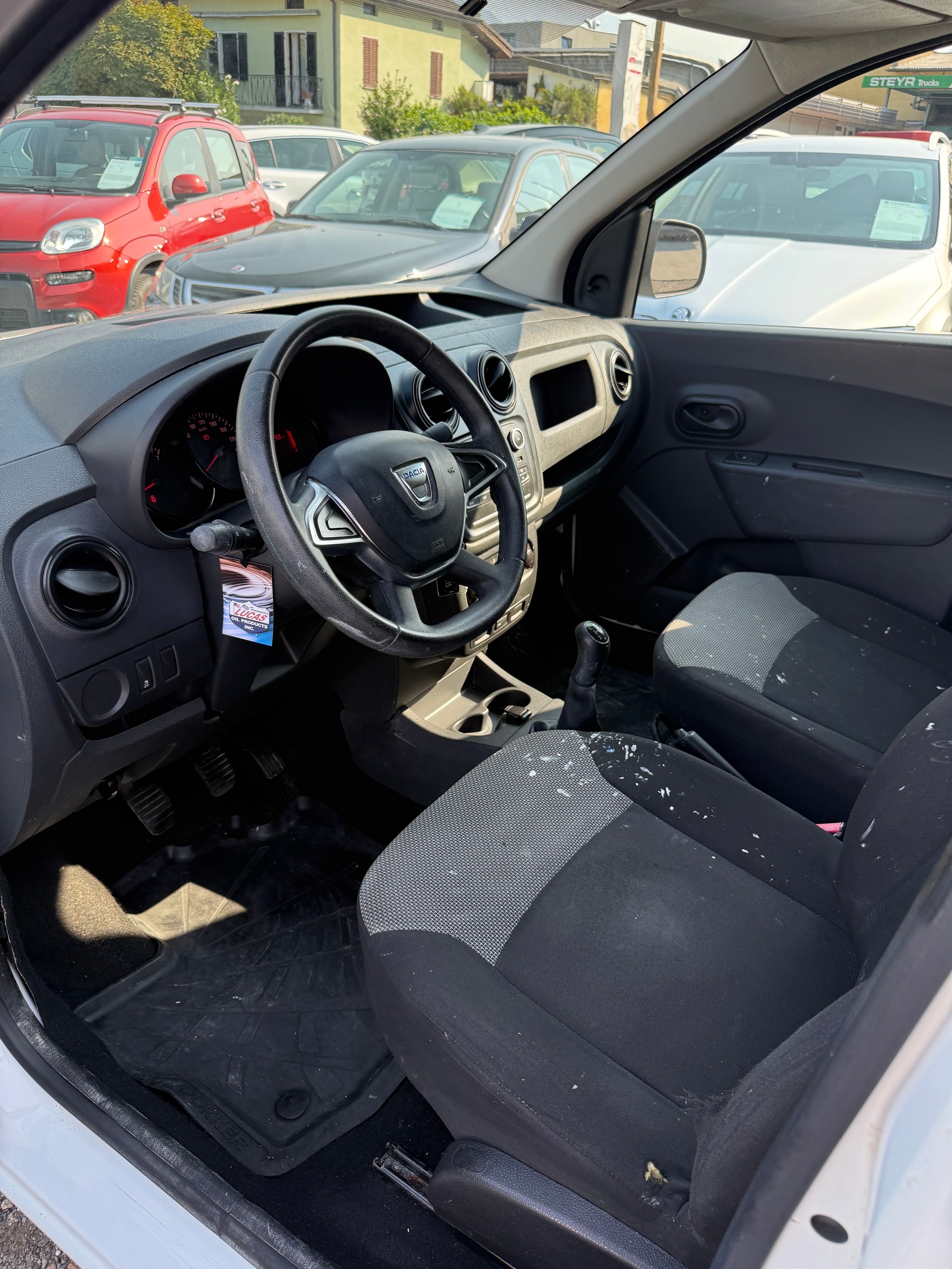 DACIA Dokker Van dCi 75 S&S Essential Verblecht-image-12