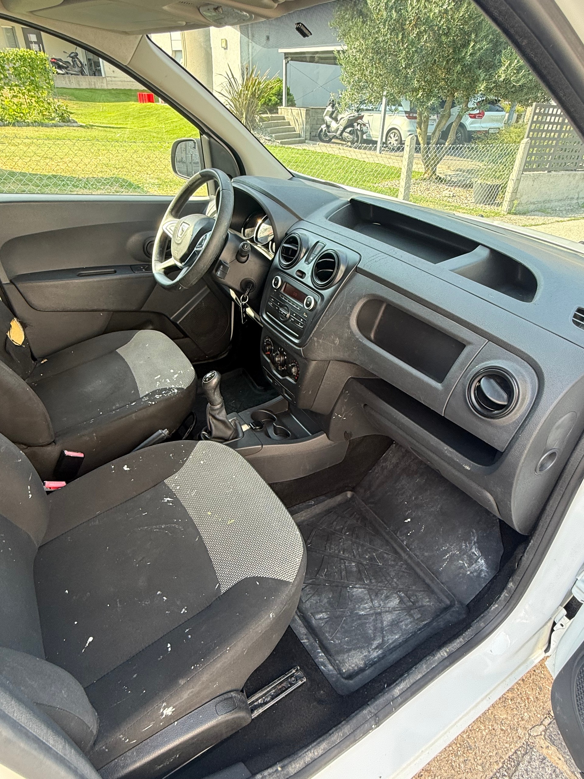 DACIA Dokker Van dCi 75 S&S Essential Verblecht-image-13