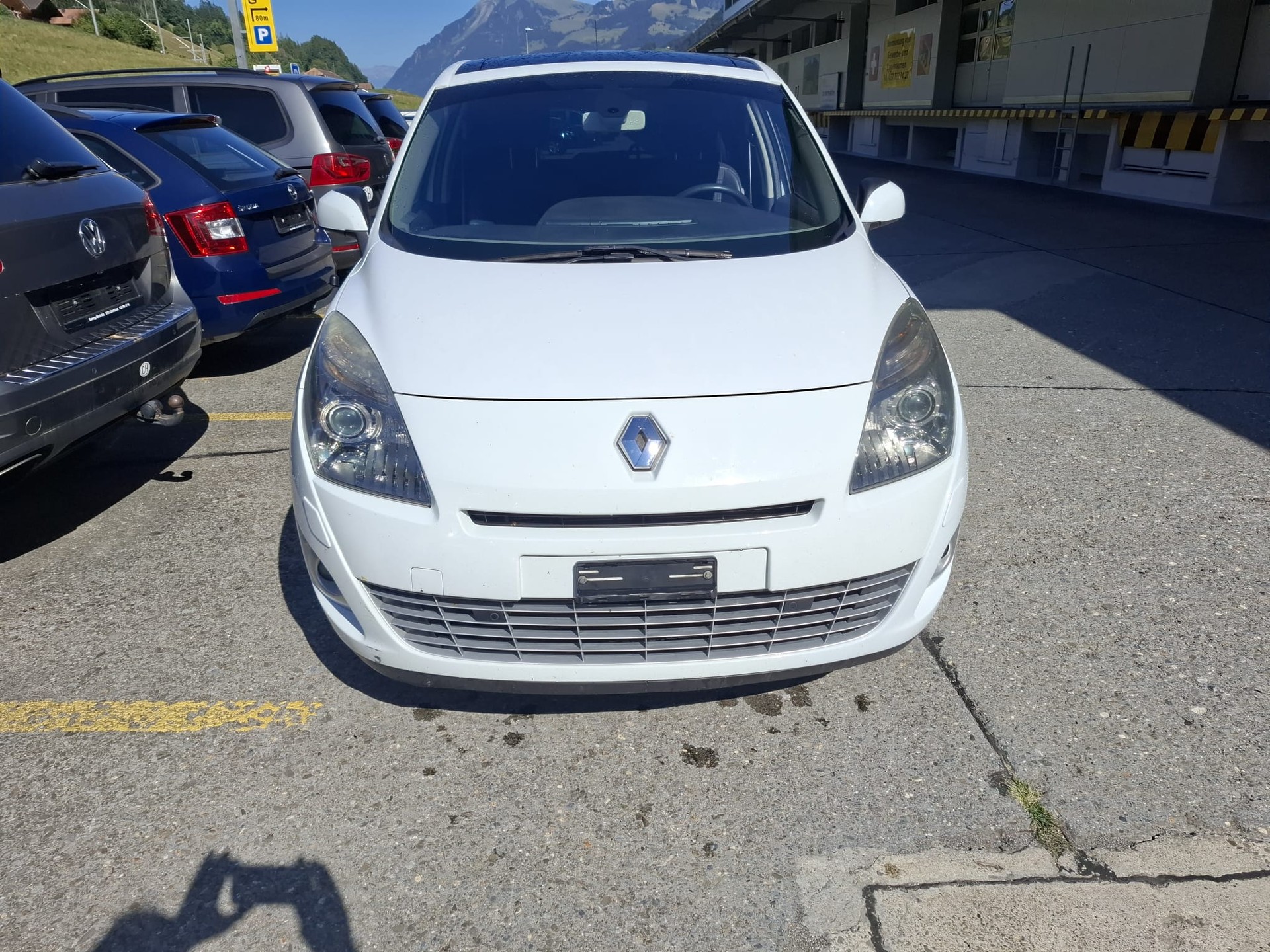 RENAULT Grand Scénic 1.5 dCi Expression EDC-image-0