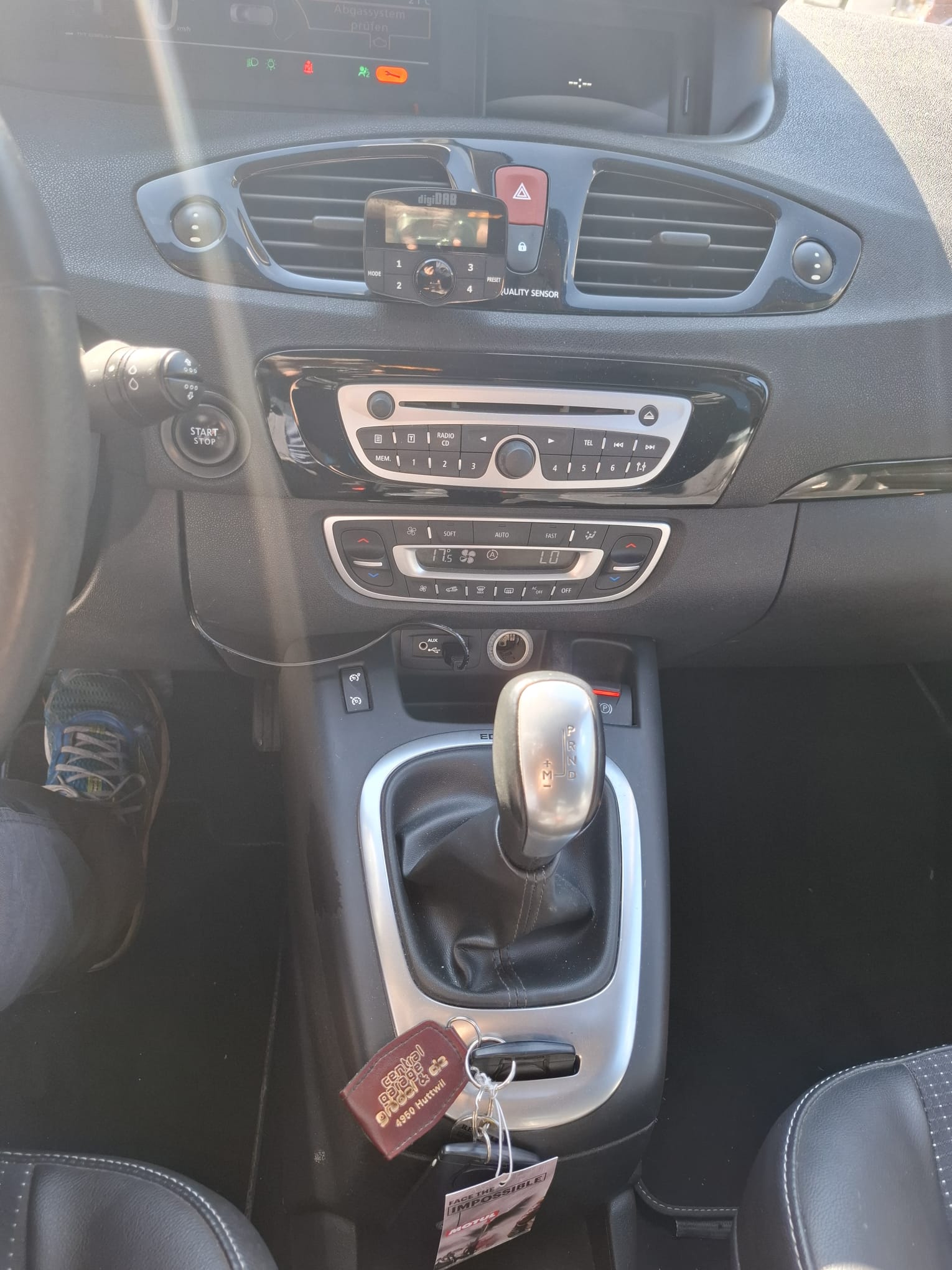 RENAULT Grand Scénic 1.5 dCi Expression EDC-image-7