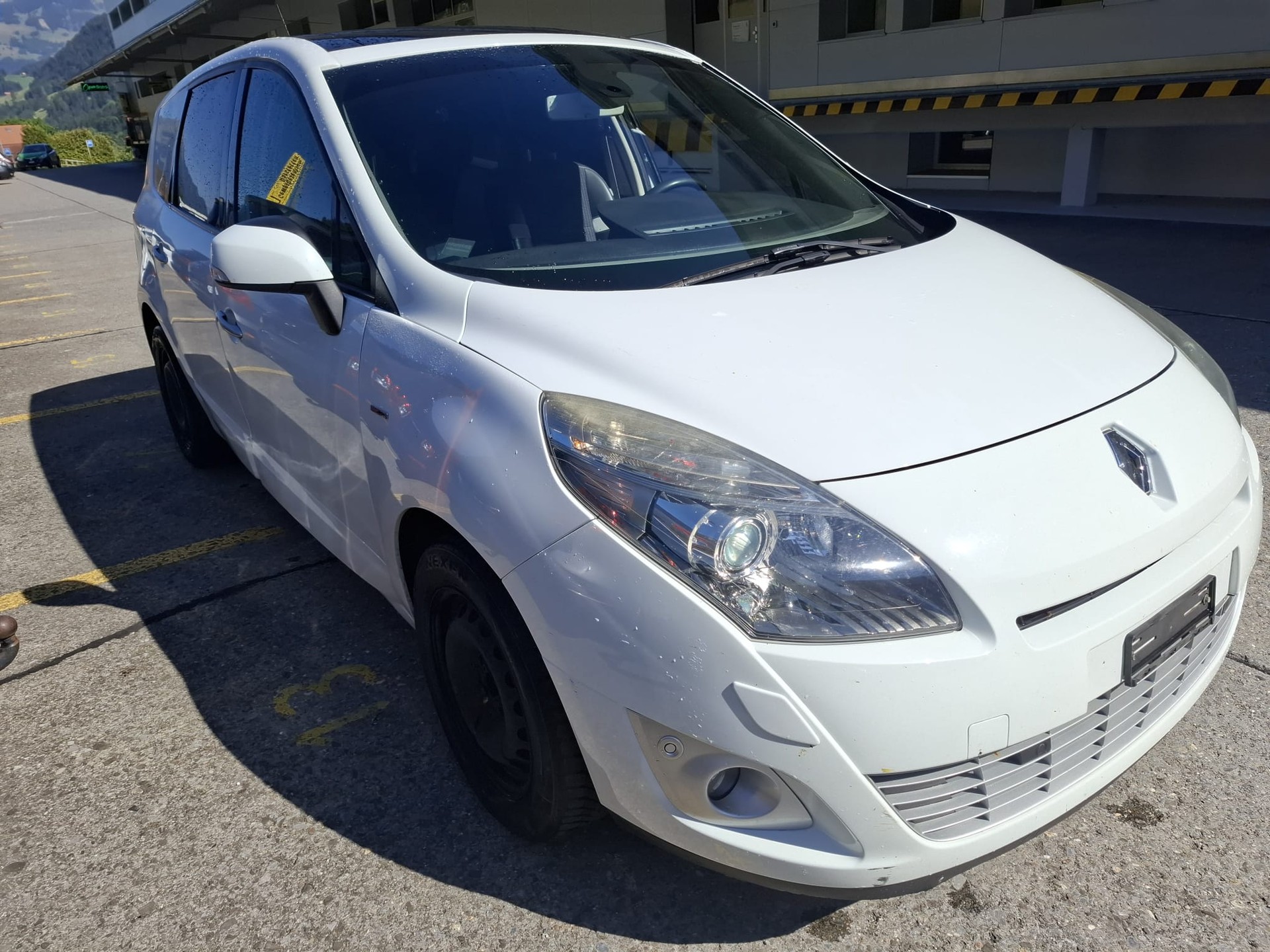 RENAULT Grand Scénic 1.5 dCi Expression EDC-image-1