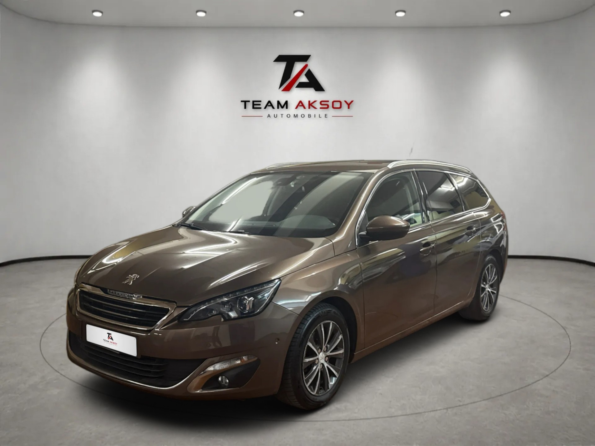 PEUGEOT 308 SW 1.2 THP Business Automatic