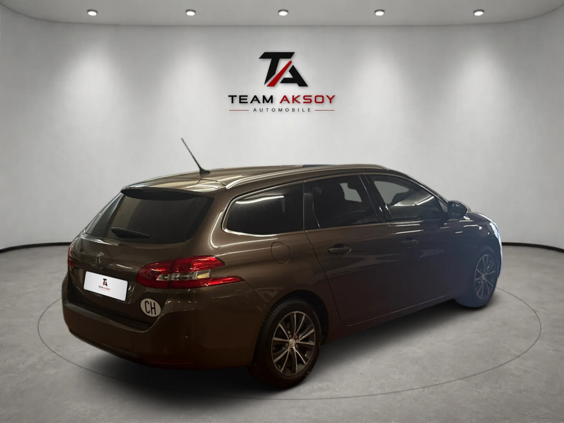 PEUGEOT 308 SW 1.2 THP Business Automatic-image-4
