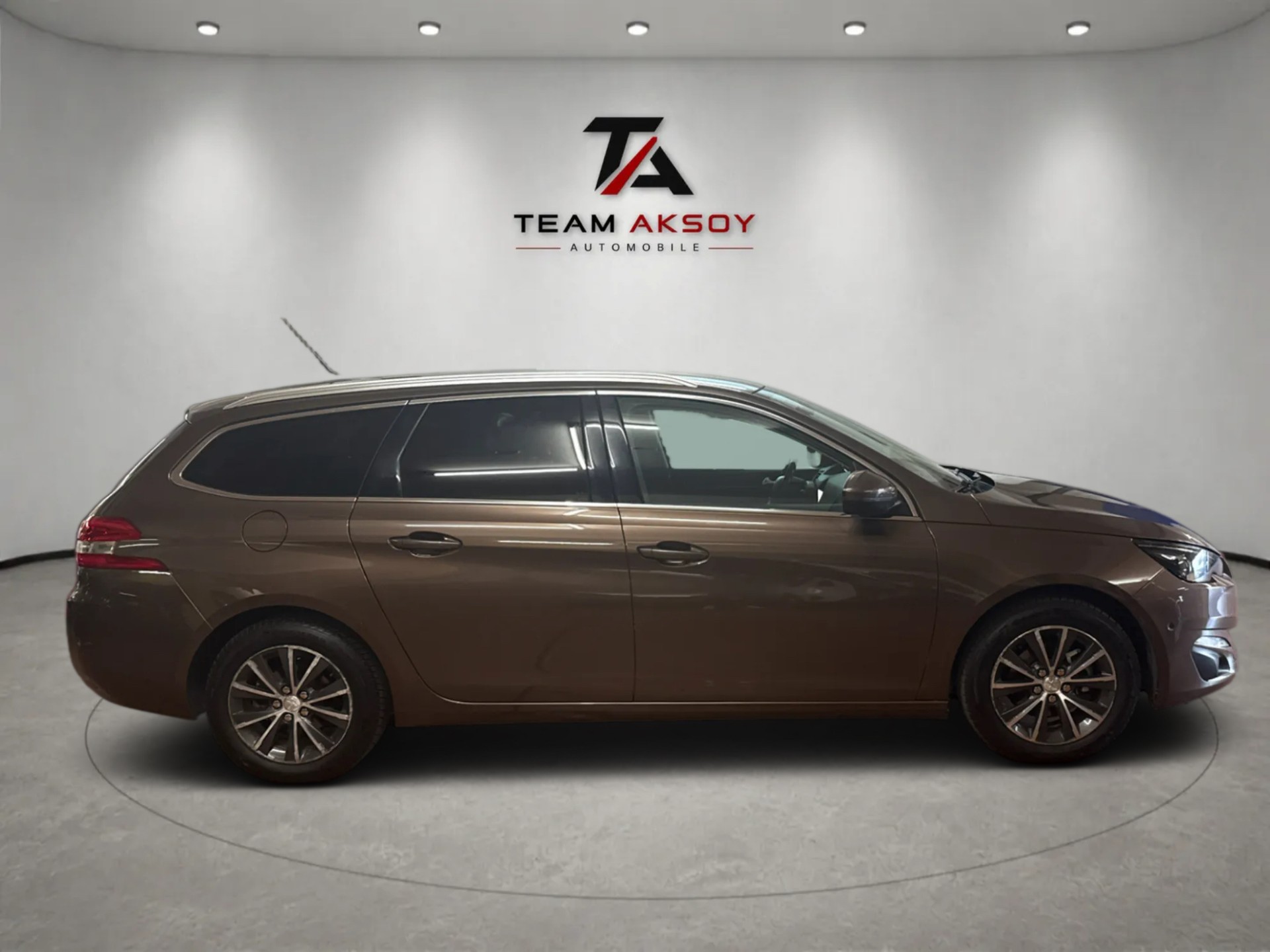 PEUGEOT 308 SW 1.2 THP Business Automatic-showroom-element-3