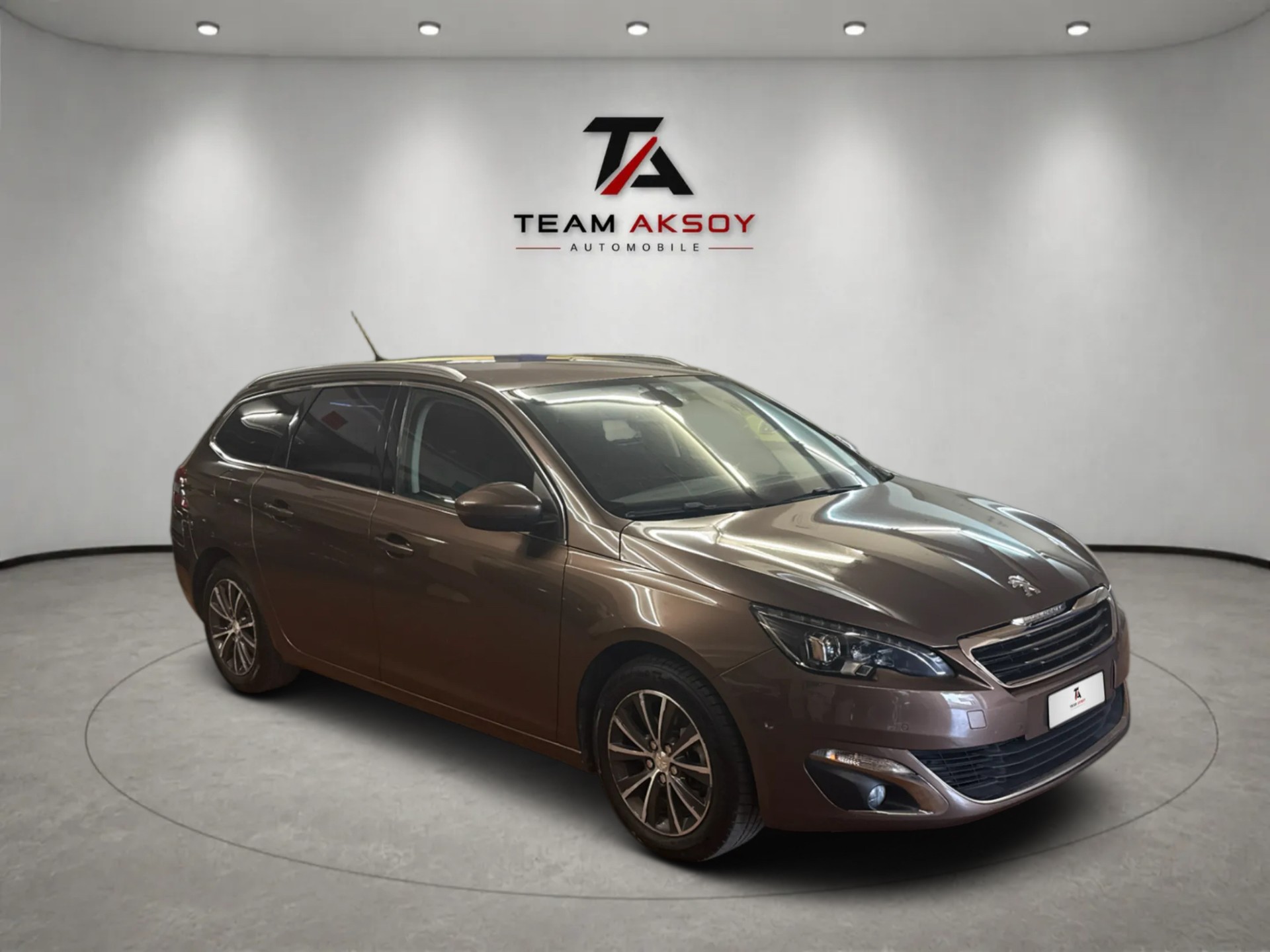 PEUGEOT 308 SW 1.2 THP Business Automatic-showroom-element-2