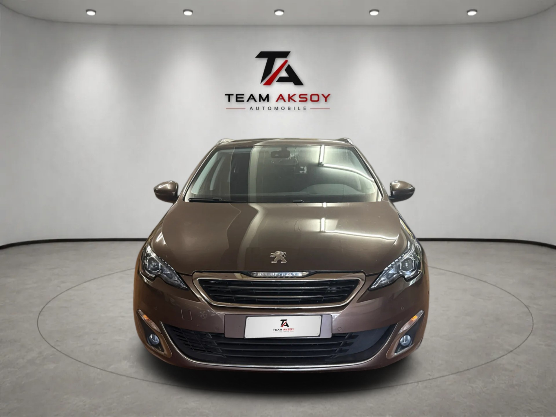 PEUGEOT 308 SW 1.2 THP Business Automatic-showroom-element-1
