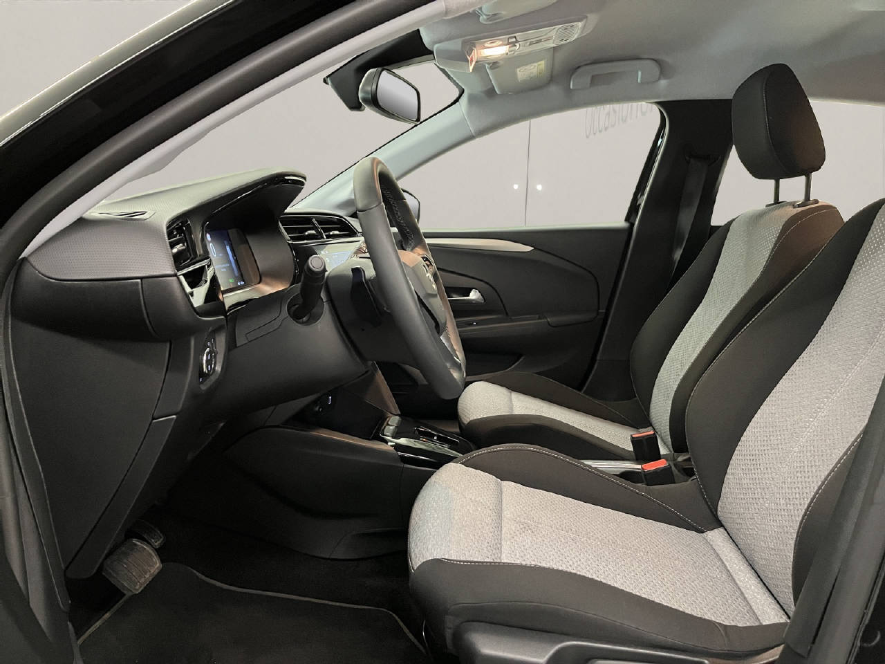 OPEL Corsa 1.2 T Edition-image-4