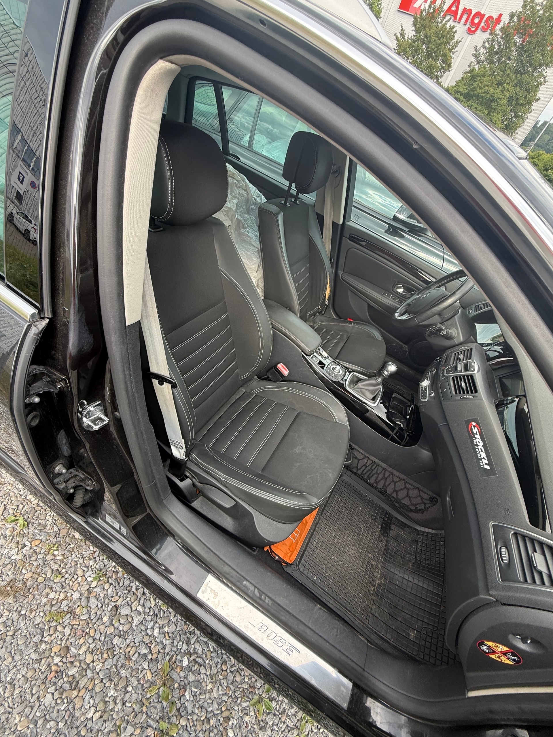 RENAULT Scénic 2.0 16V Privilège-image-7