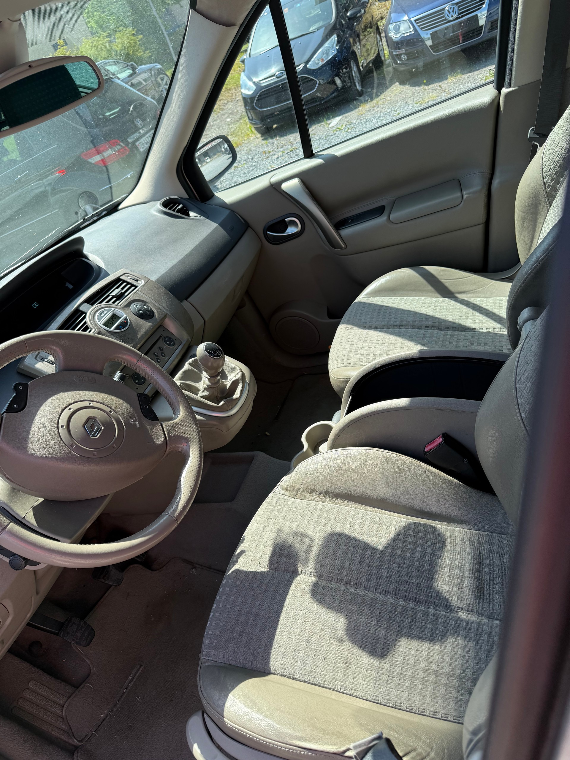 RENAULT Scénic 2.0 16V Privilège-image-8