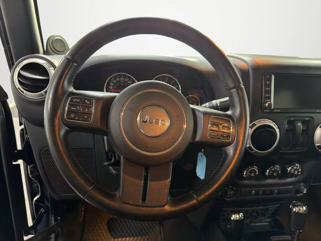 JEEP Wrangler 3.6 V6 Sahara-image-9