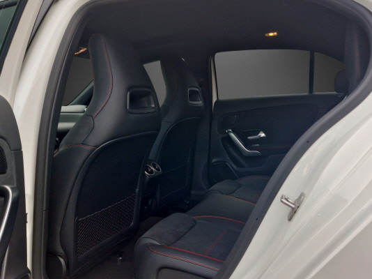 MERCEDES-BENZ A 200 Night Star 7G-DCT-image-9