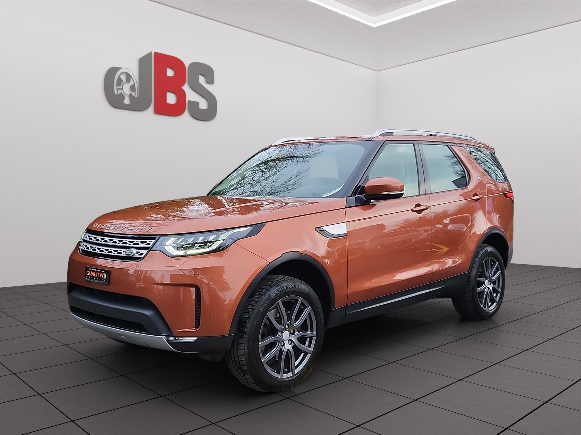 LAND ROVER Discovery 3.0 TD6 HSE Automatic 7 places-image-0