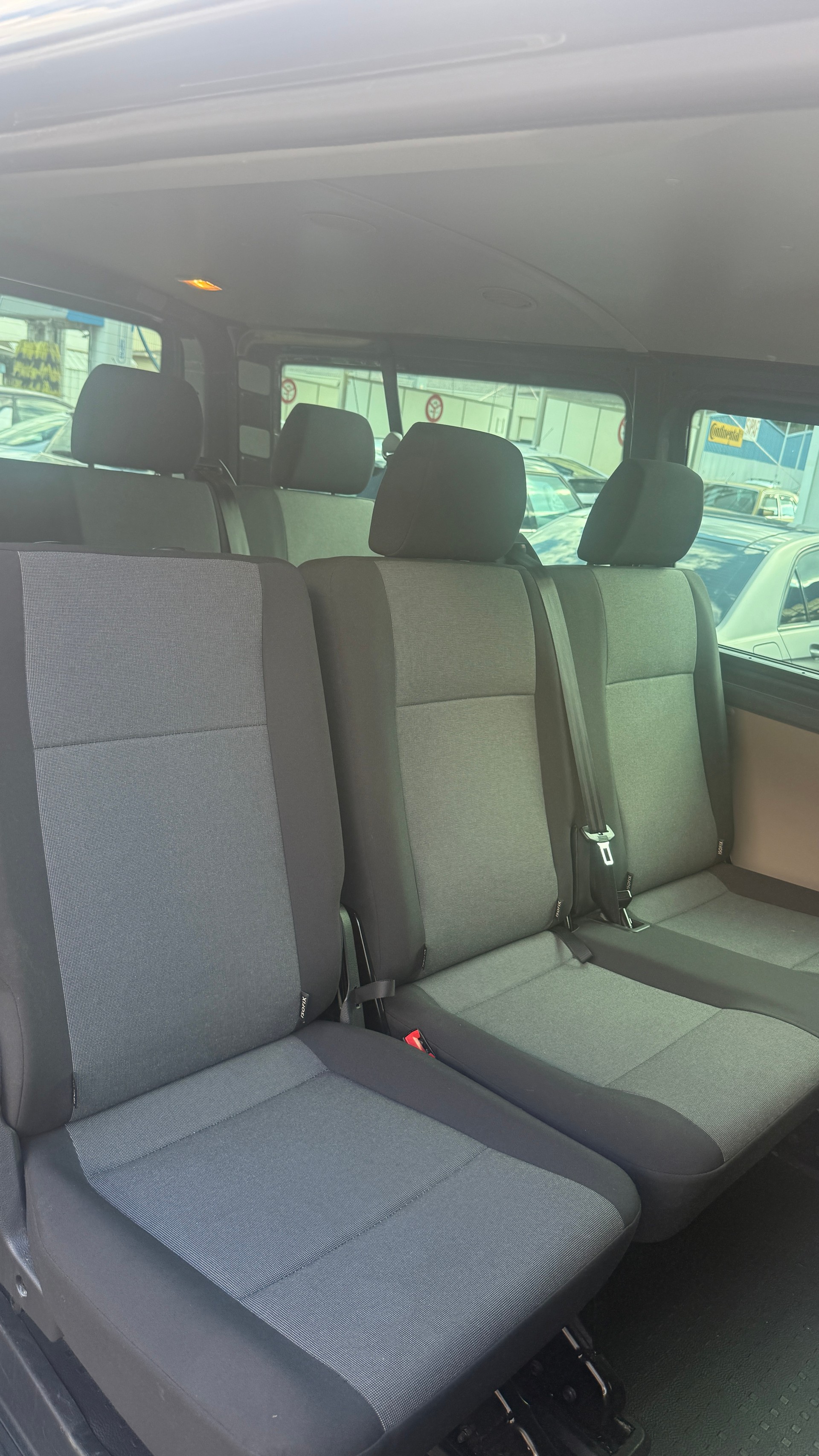 VW TRANSPORTER-image-10
