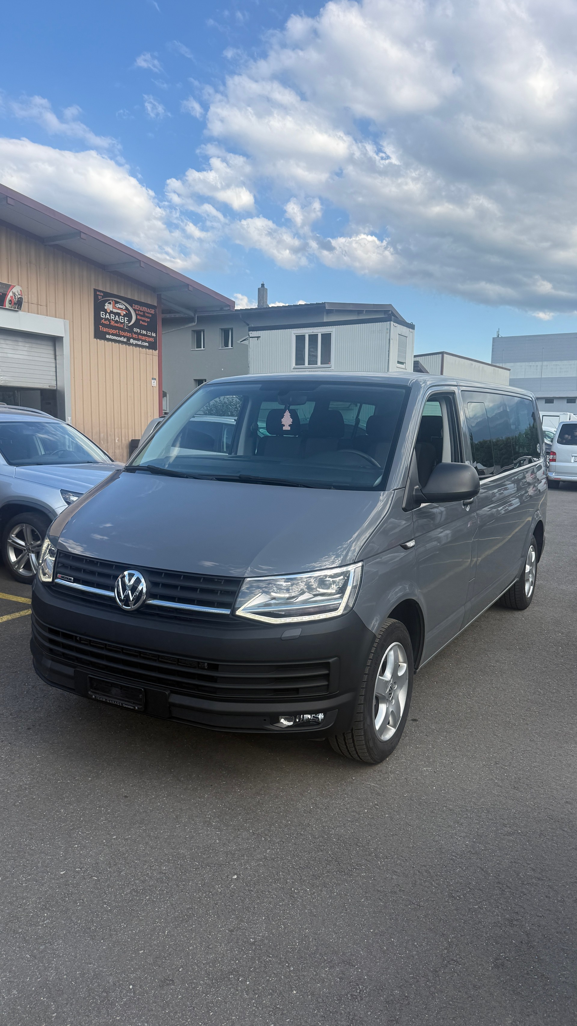 VW TRANSPORTER-image-1