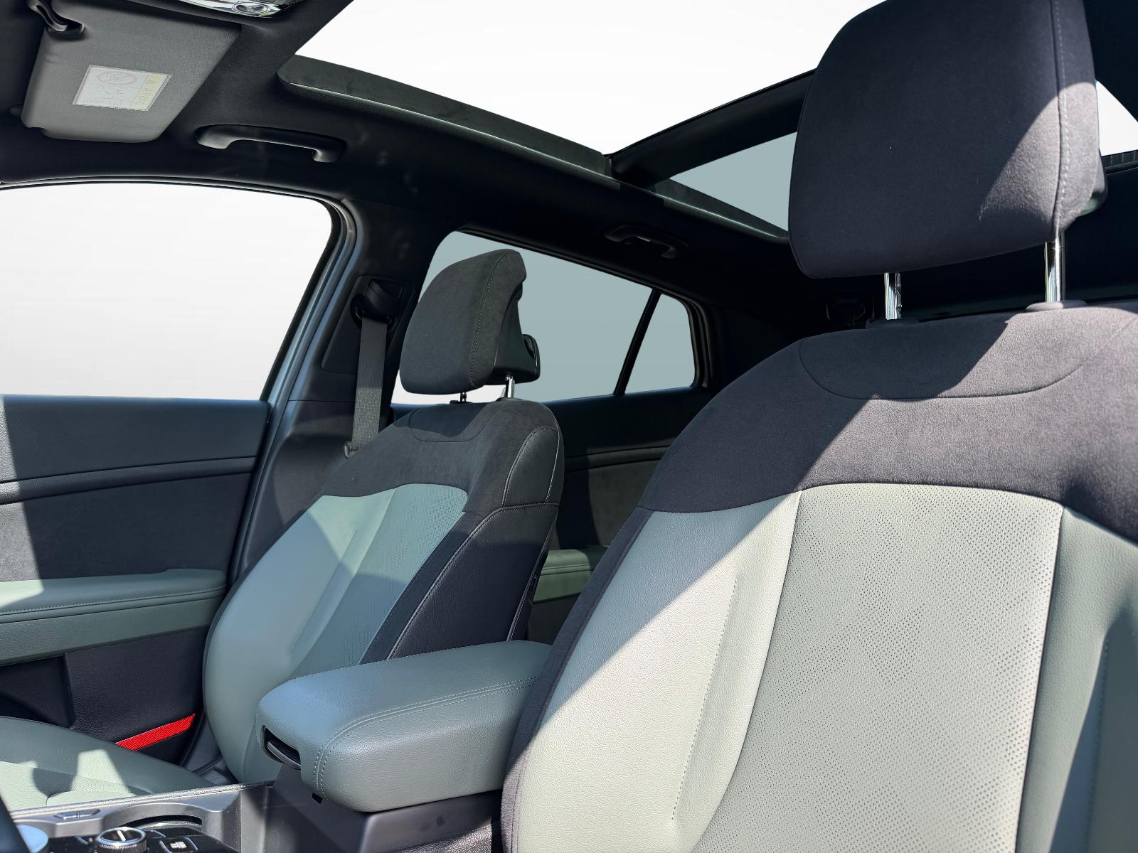 KIA Sportage 1.6 T-GDi PHEV Power Edition-image-3