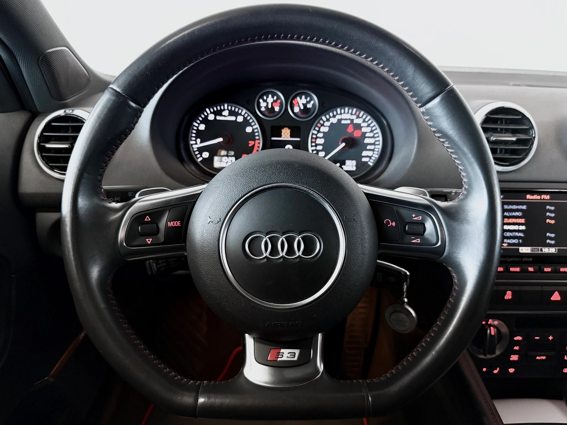 AUDI S3 SPORTBACK 2.0 TFSI QUATTRO S-TRONIC | CH-FZG | ALLRAD | LEDERSITZE | PANORAMADACH-image-8
