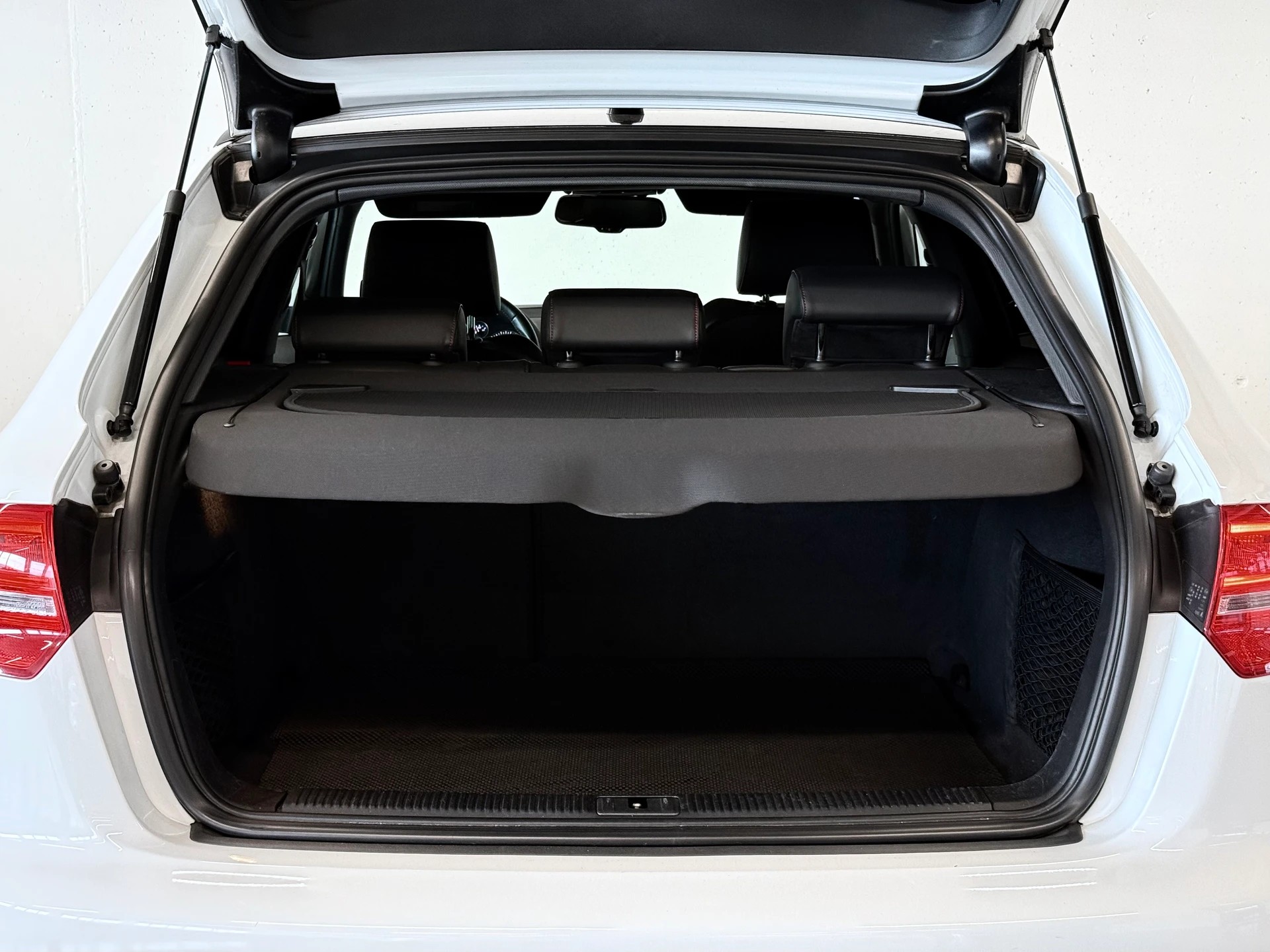 AUDI S3 SPORTBACK 2.0 TFSI QUATTRO S-TRONIC | CH-FZG | ALLRAD | LEDERSITZE | PANORAMADACH-image-10