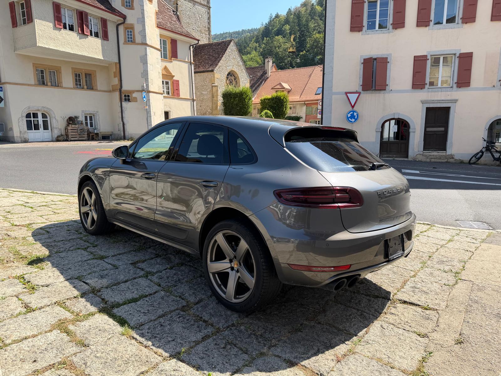 PORSCHE Macan S PDK-image-5