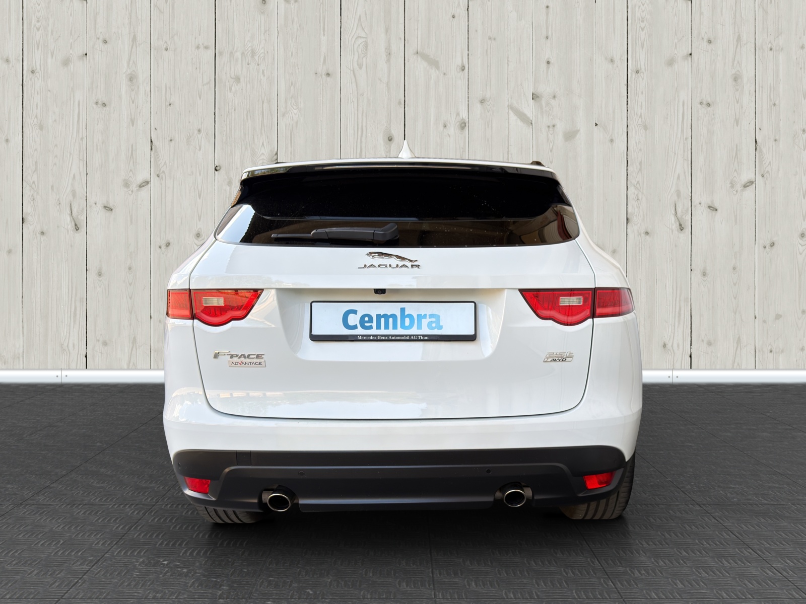 JAGUAR F-Pace 25t Prestige Advantage AWD Automatik-image-5