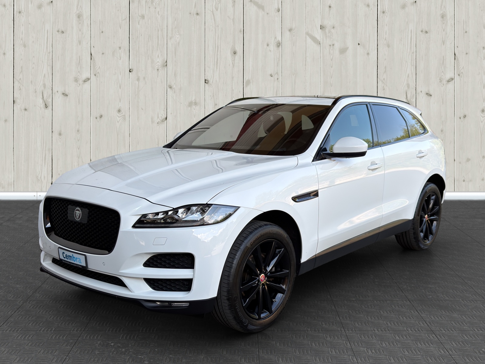 JAGUAR F-Pace 25t Prestige Advantage AWD Automatik-image-2