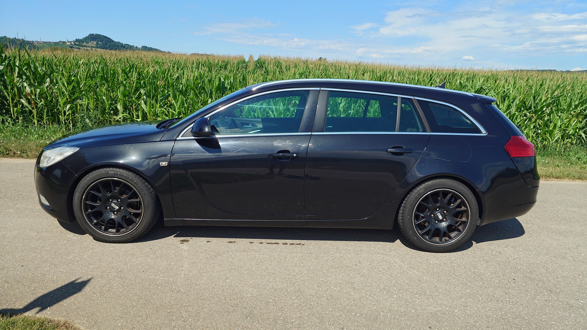OPEL Insignia Sports Tourer 2.0 CDTI Automatic-image-1