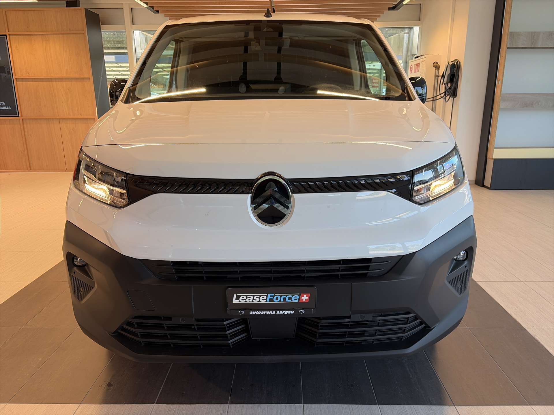 CITROEN Berlingo Van XL 1.5 Blue HDi 130-image-10