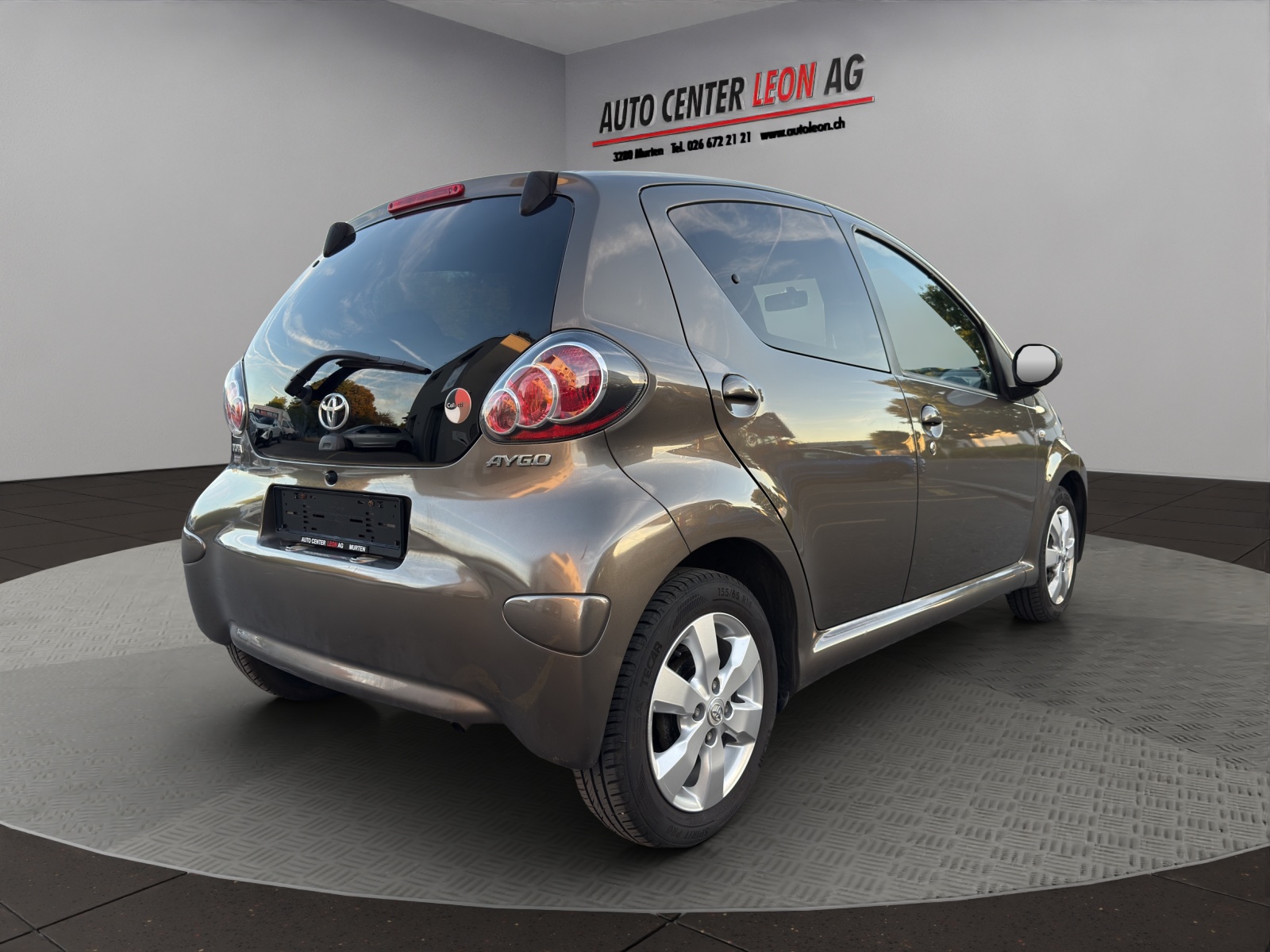 TOYOTA Aygo 1.0 VVT-i Luna-image-5