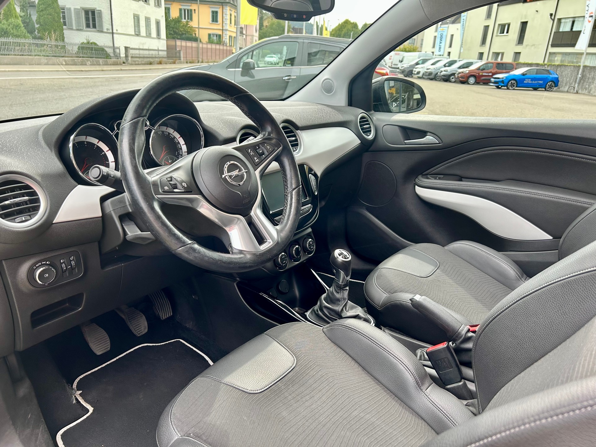 OPEL Adam 1.0 T. Swingtop Ed-image-7
