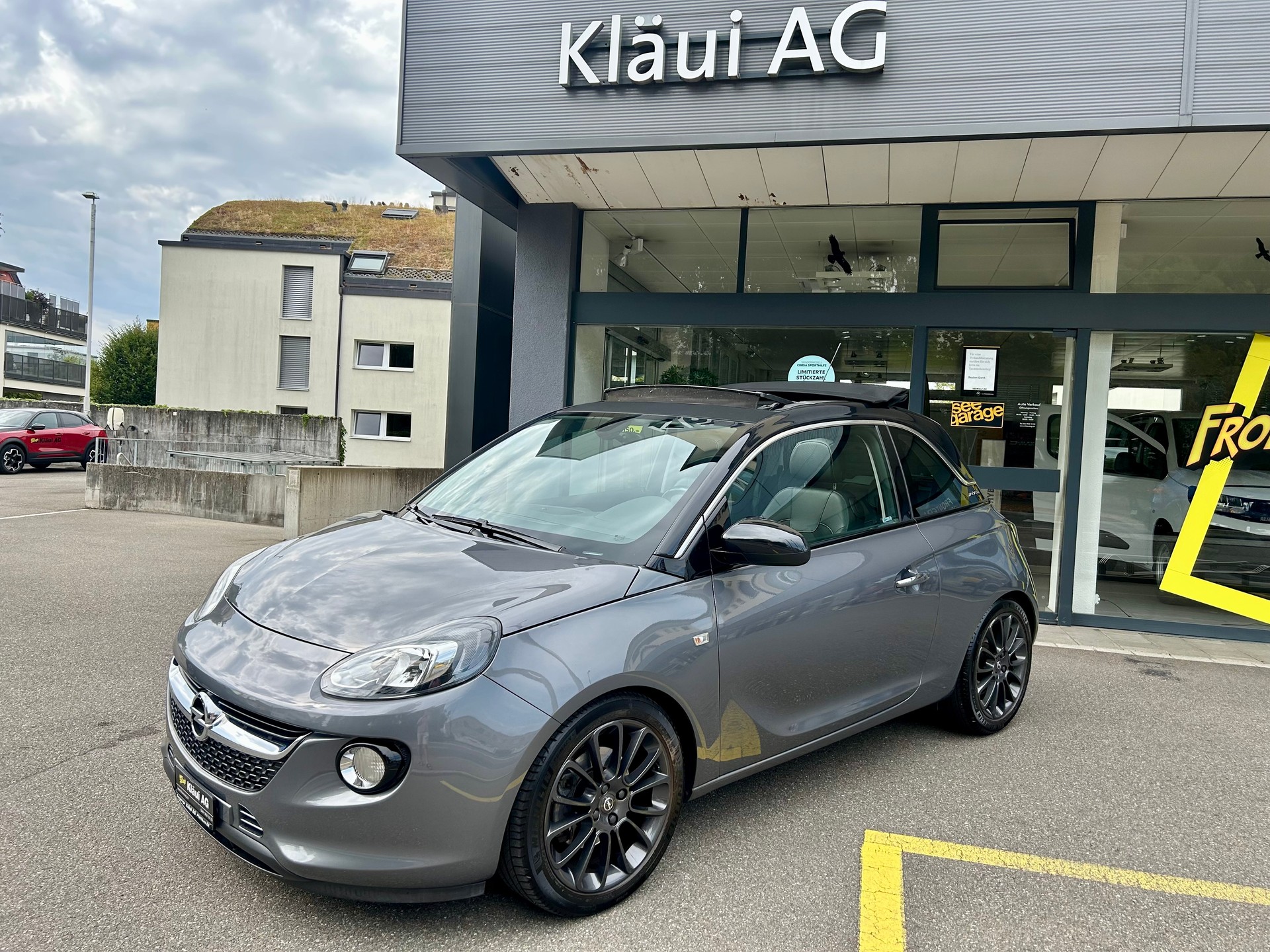 OPEL Adam 1.0 T. Swingtop Ed-showroom-element-2