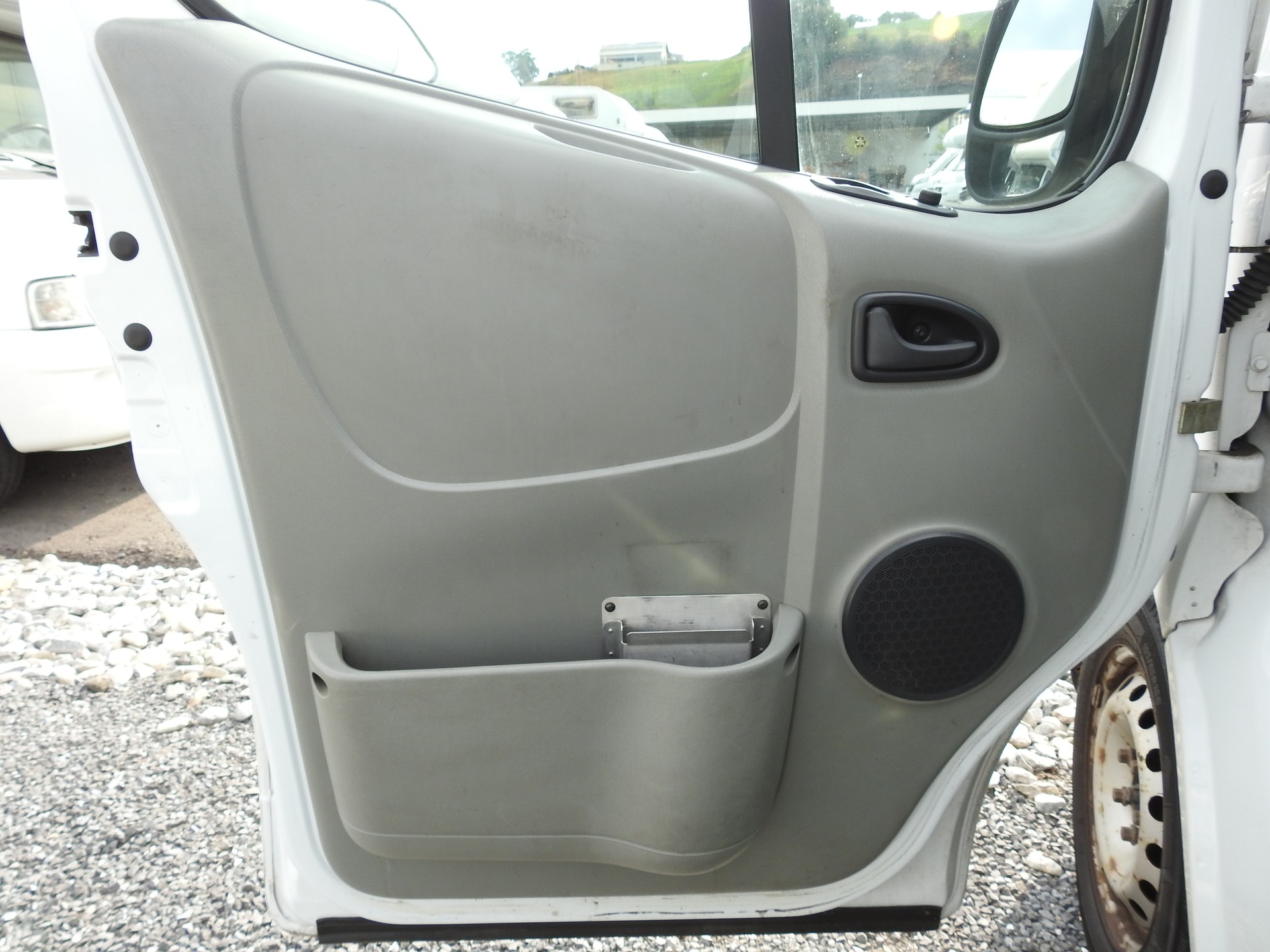 OPEL Vivaro 2.0 CDTI 2.7t L1H1-image-10